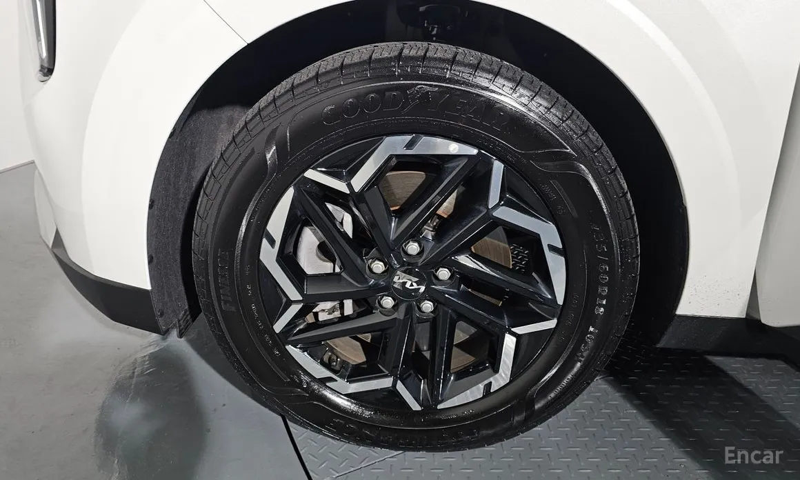 Фото 5 - Kia Carnival