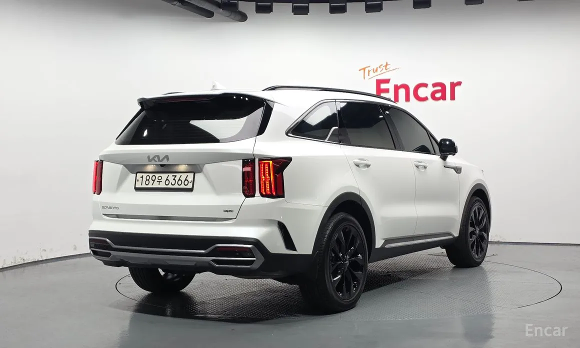 Фото 2 - Kia Sorento