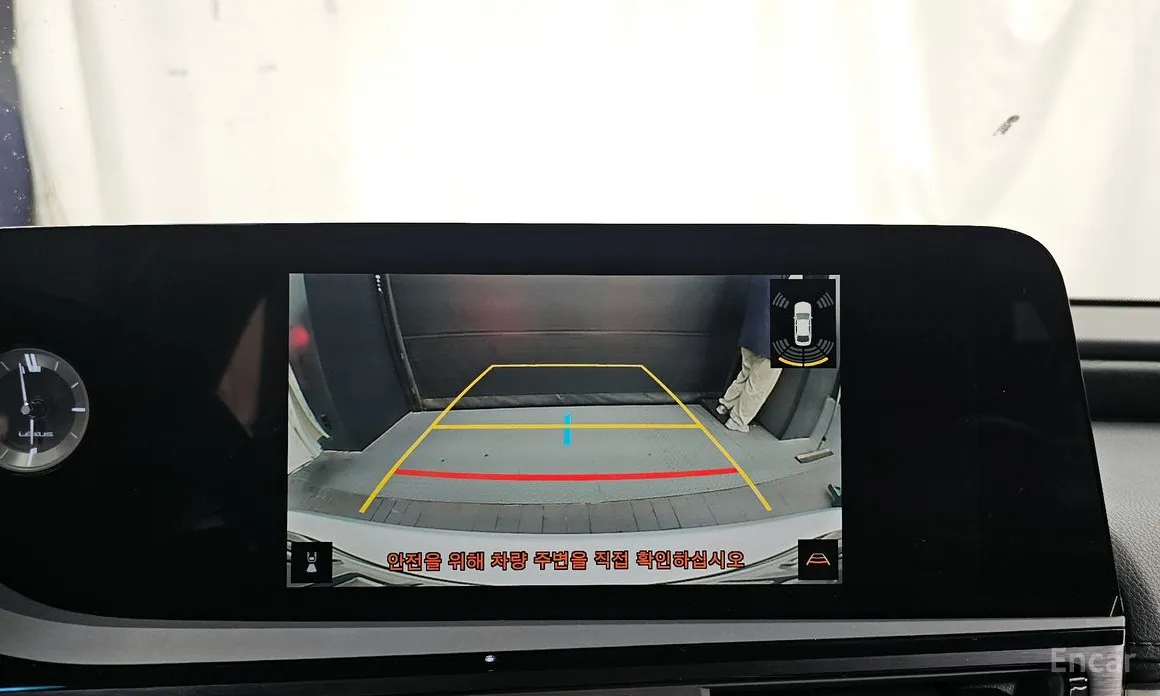 Фото 15 - Lexus ES