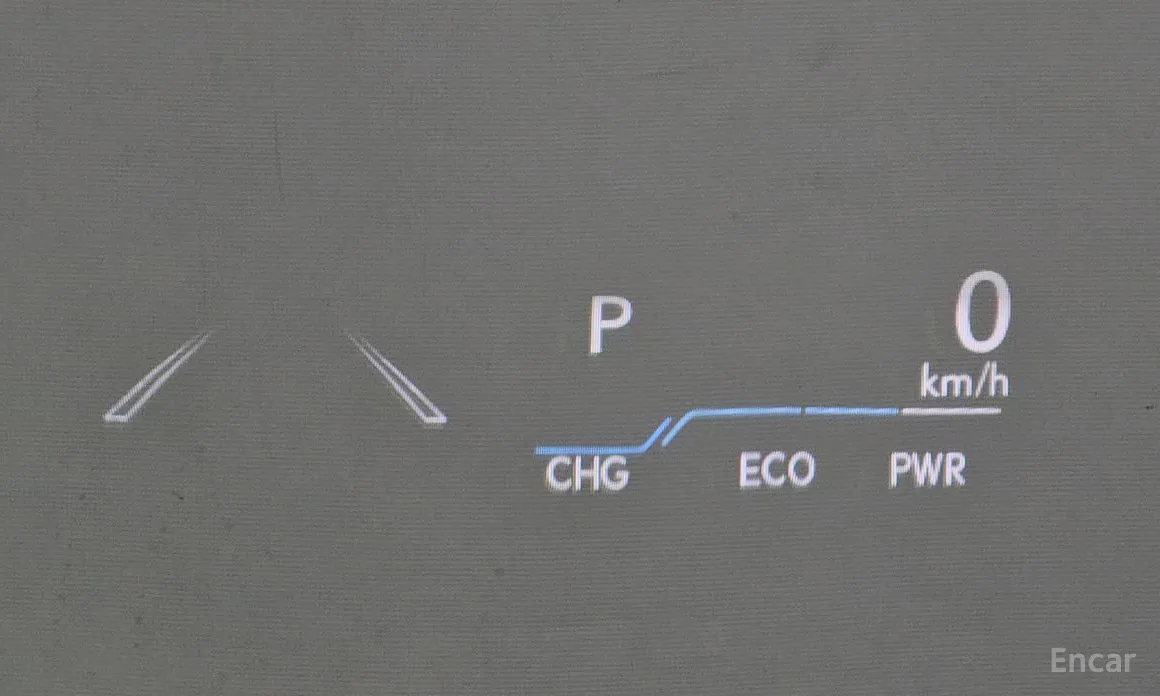 Фото 17 - Lexus ES