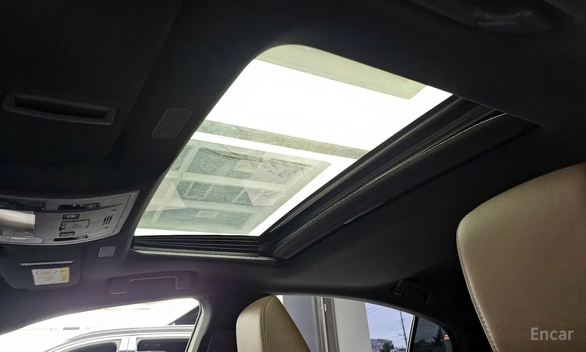 Фото 18 - Lexus ES