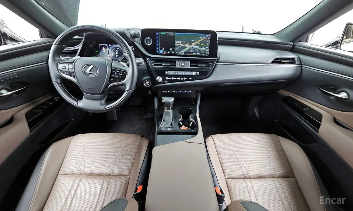 Фото 7 - Lexus ES