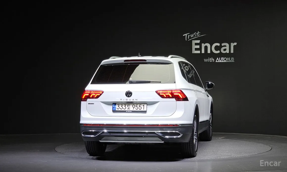 Фото 4 - Volkswagen Tiguan