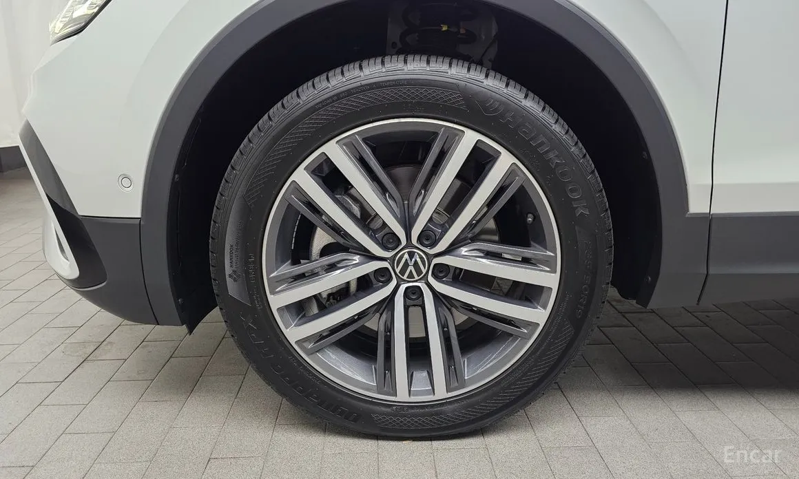 Фото 5 - Volkswagen Tiguan