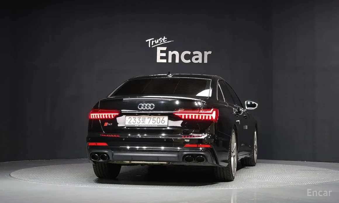 Фото 4 - Audi S6