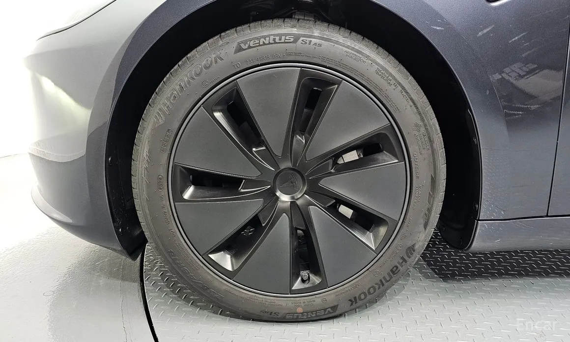 Фото 5 - Tesla Model 3