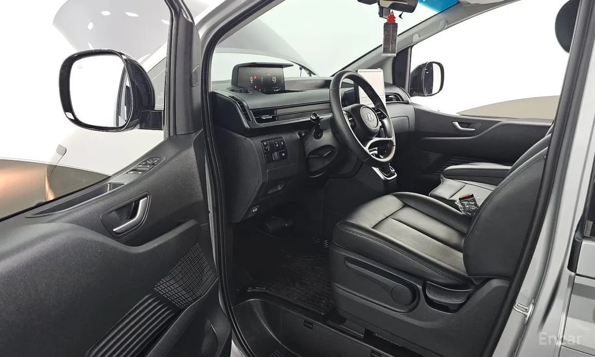 Фото 11 - Hyundai Staria