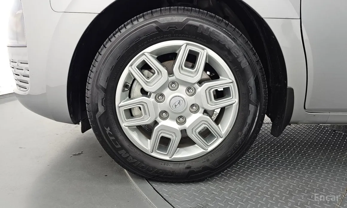 Фото 5 - Hyundai Staria