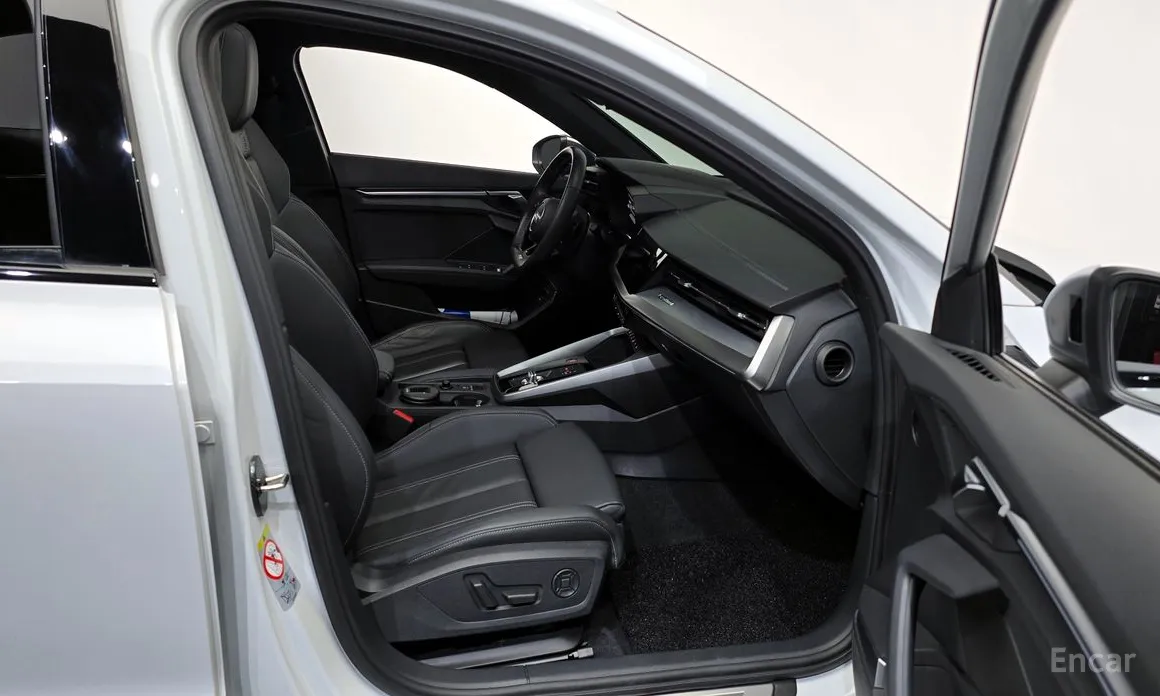 Фото 11 - Audi S3