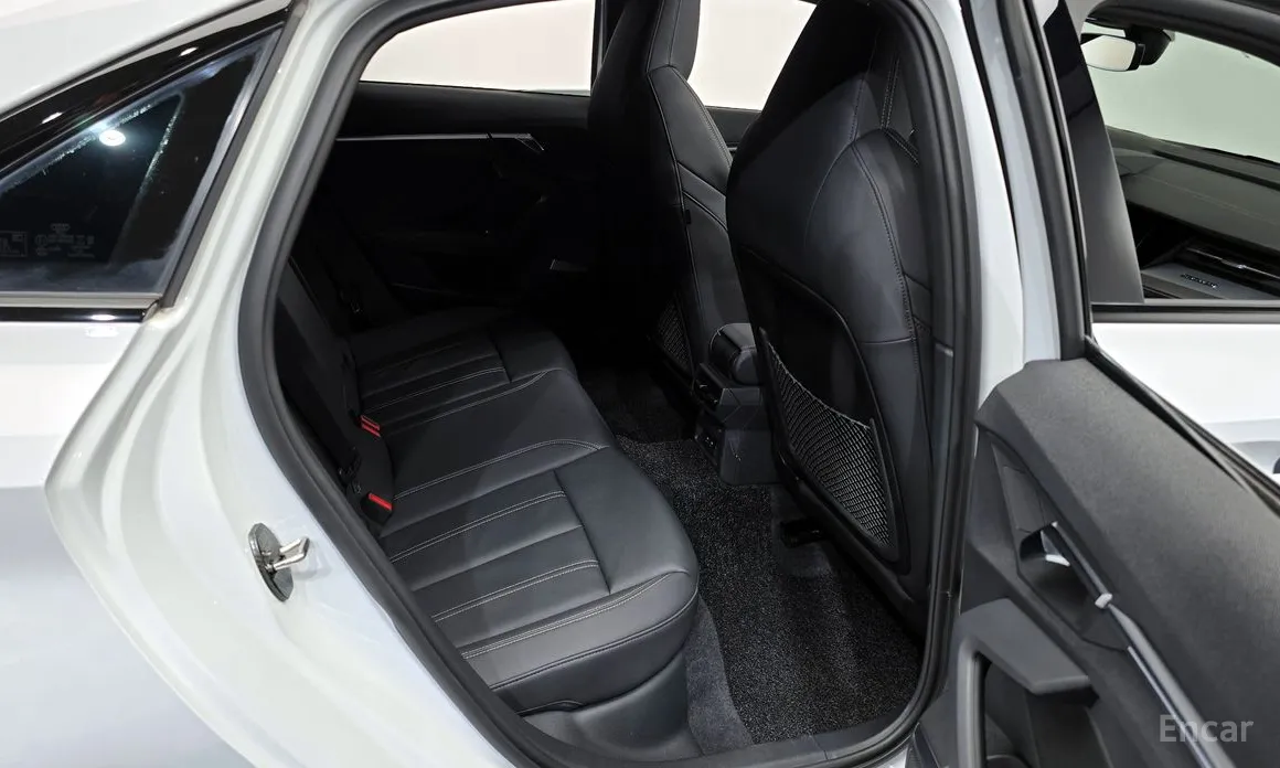 Фото 12 - Audi S3