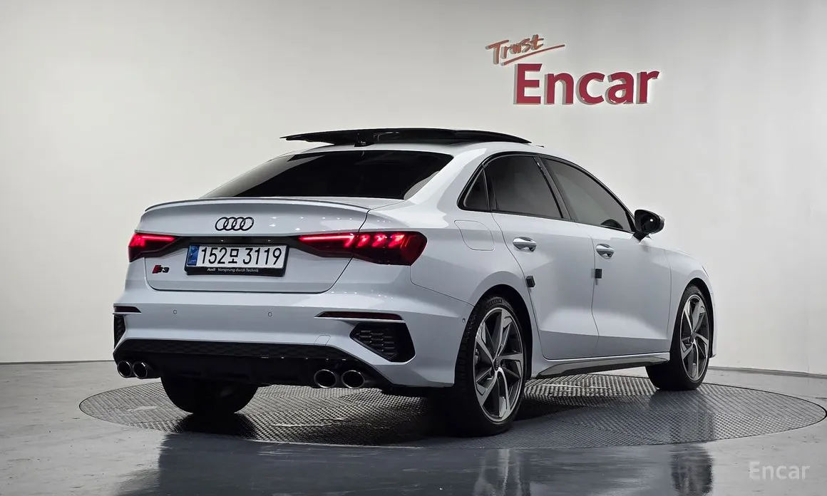 Фото 2 - Audi S3