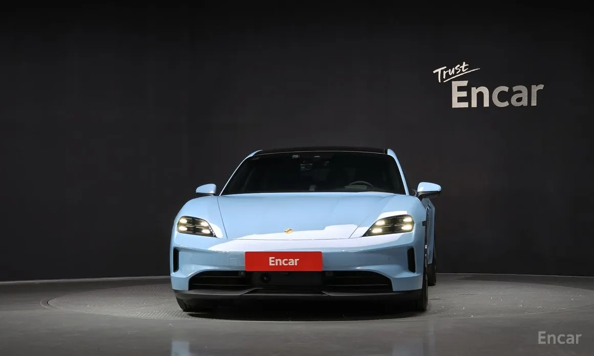 Фото 3 - Porsche Taycan