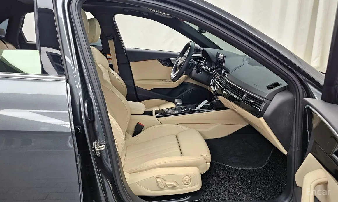 Фото 11 - Audi A4