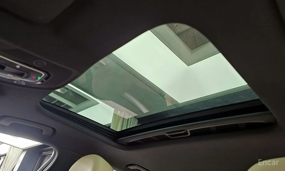 Фото 19 - Audi A4