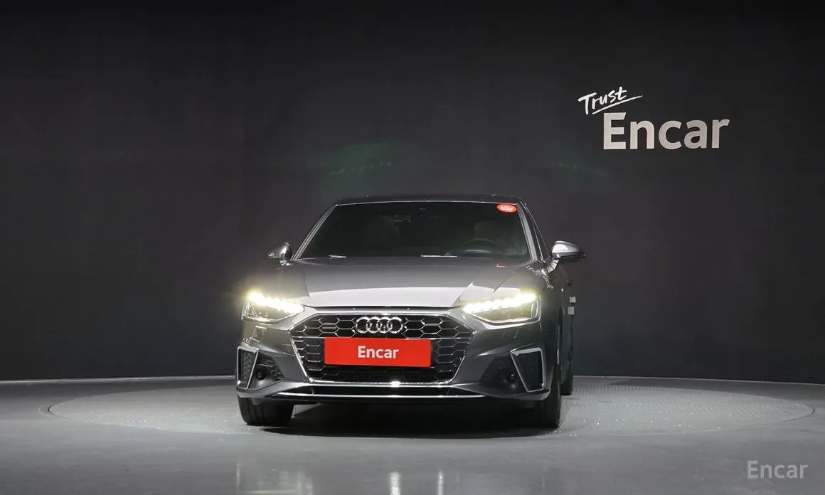 Фото 3 - Audi A4