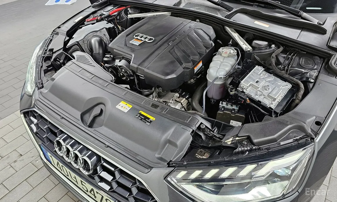 Фото 6 - Audi A4