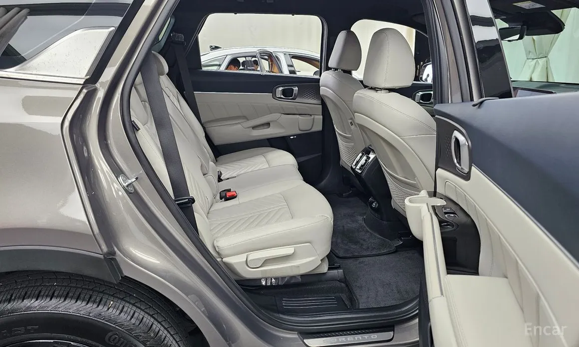 Фото 12 - Kia Sorento