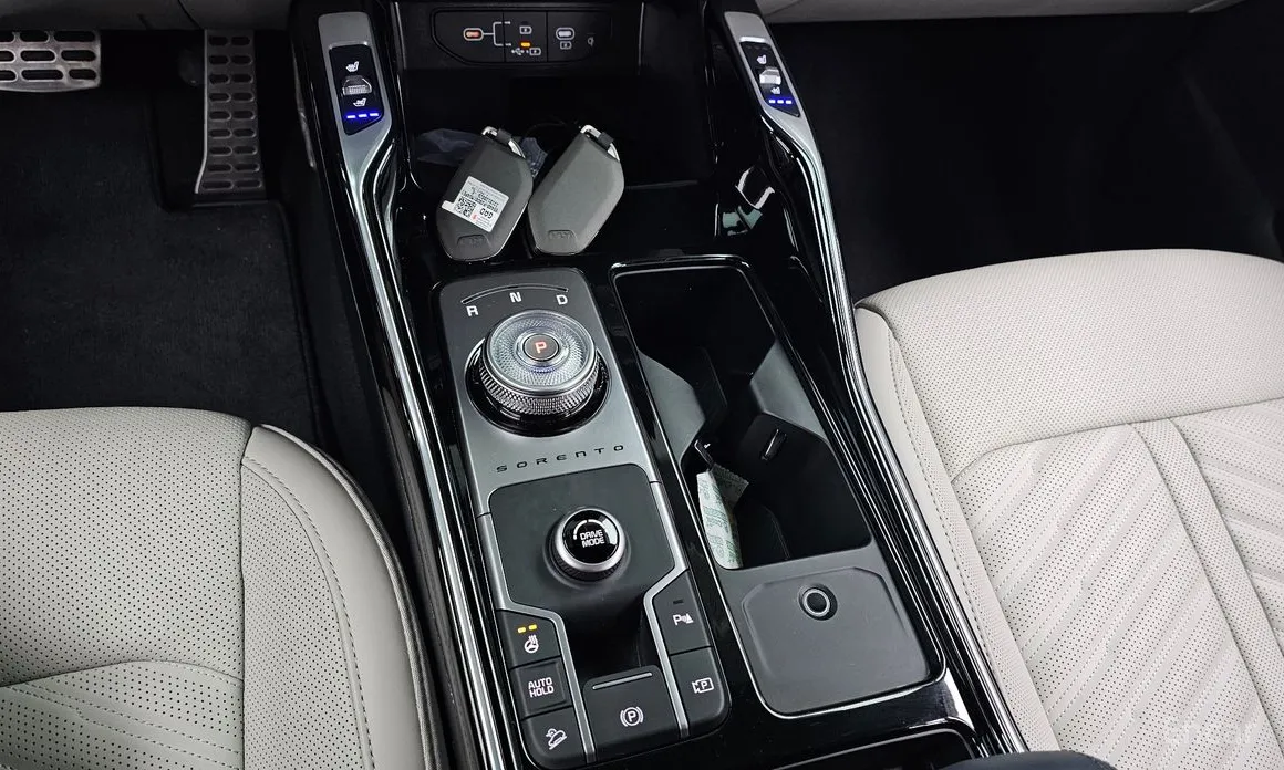 Фото 9 - Kia Sorento