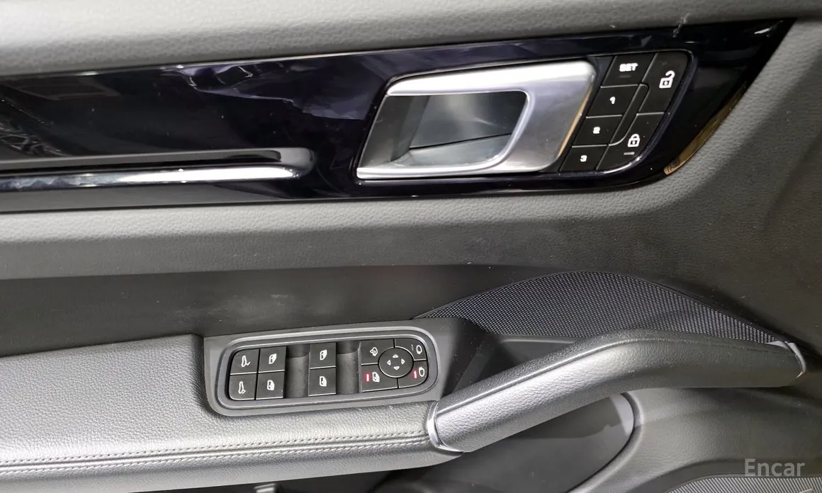 Фото 14 - Porsche Cayenne