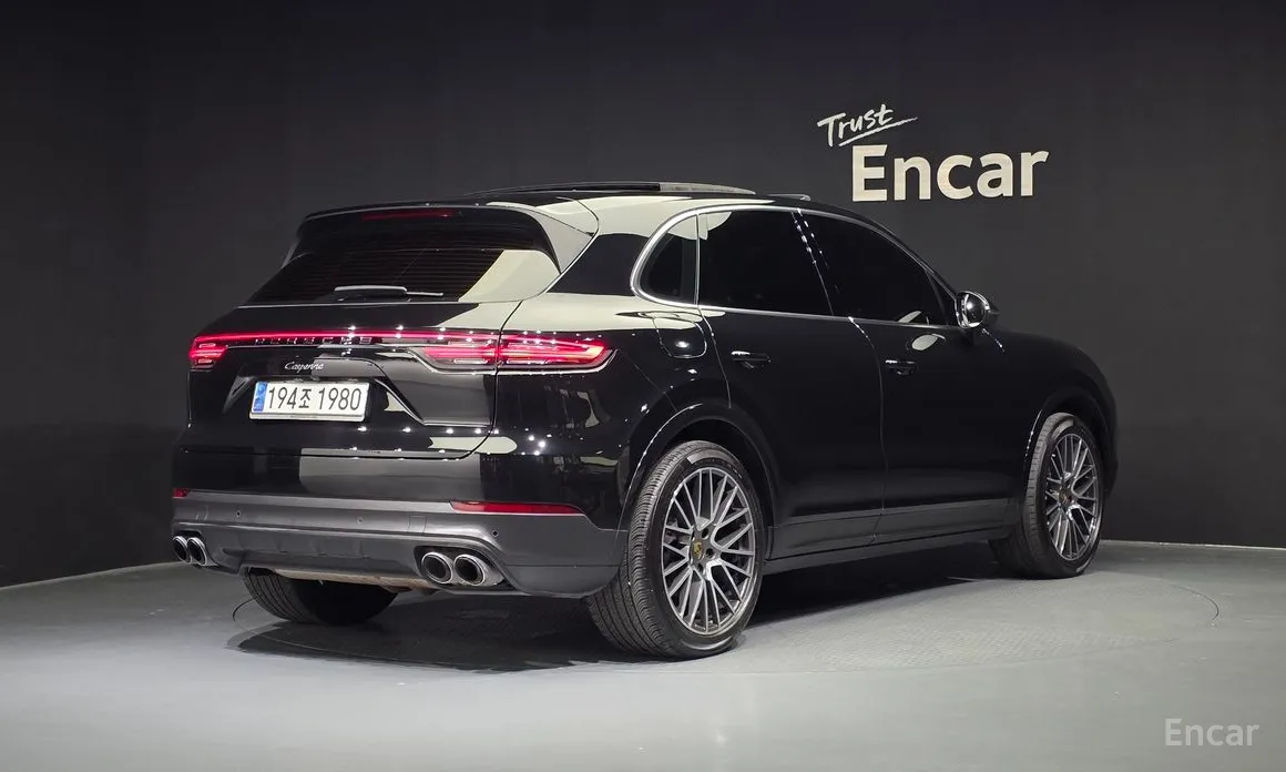 Фото 2 - Porsche Cayenne