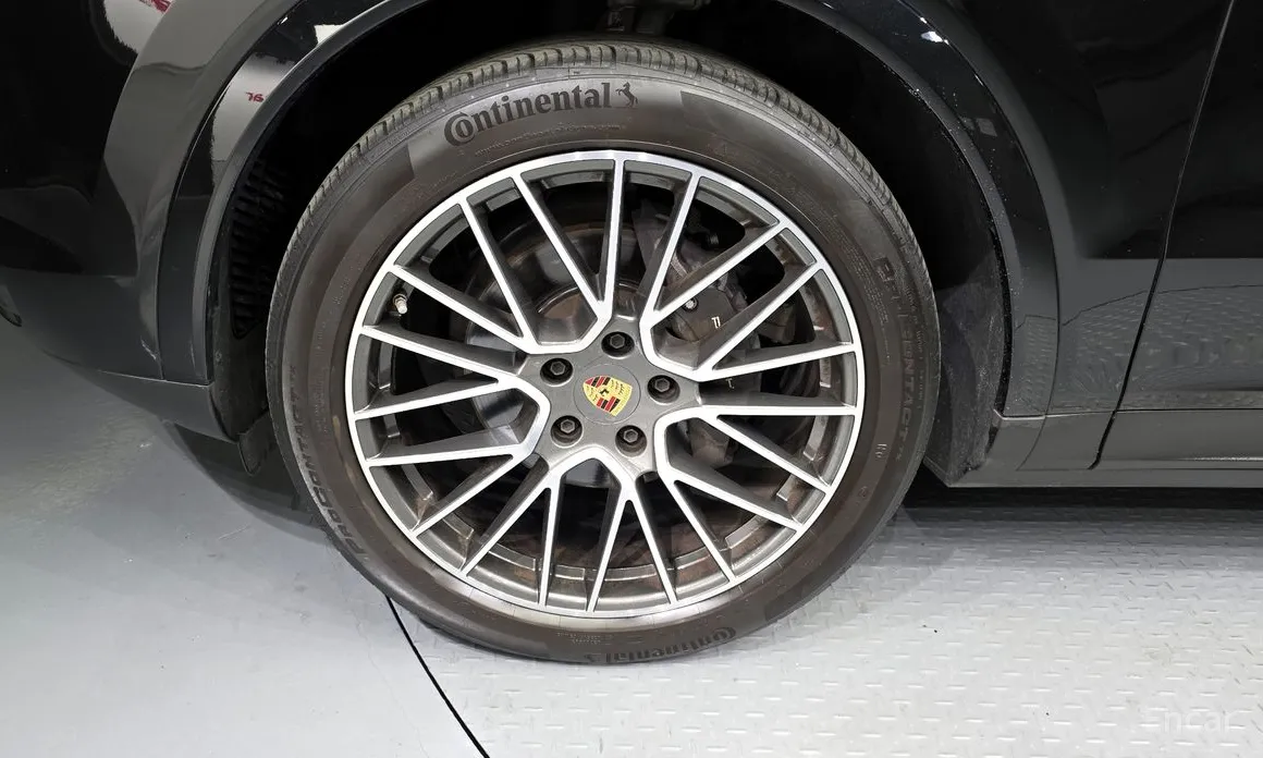 Фото 5 - Porsche Cayenne