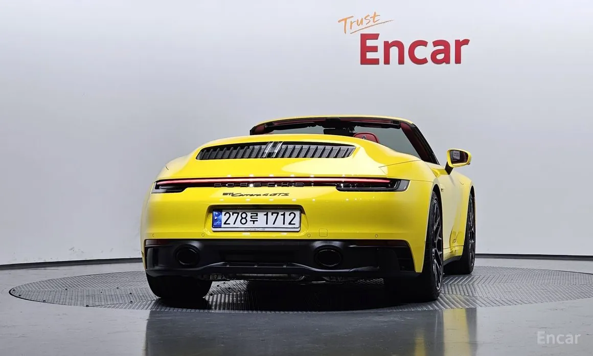 Фото 4 - Porsche 911