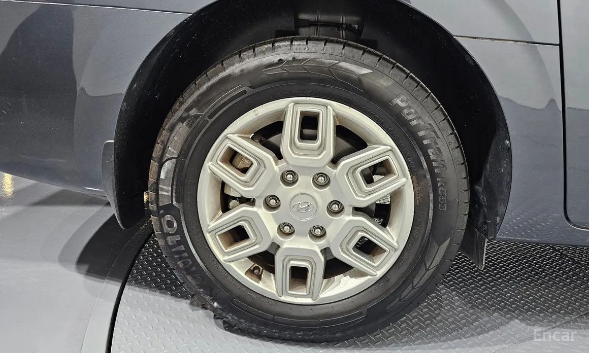 Фото 5 - Hyundai Staria