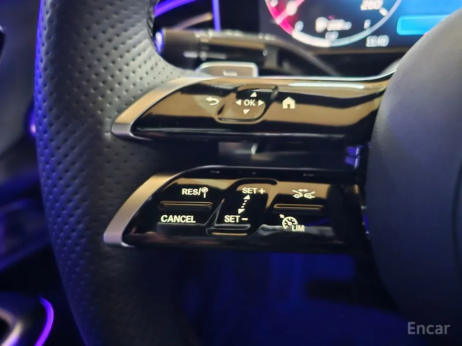 Фото 11 - Mercedes-Benz E-Class