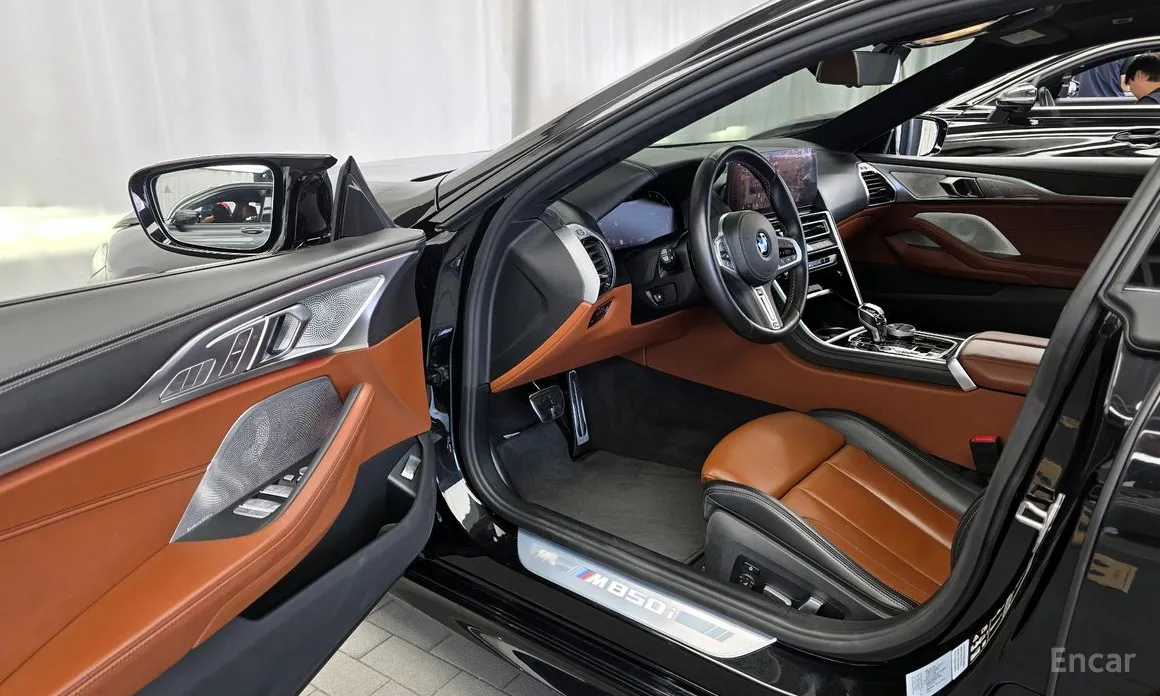 Фото 10 - BMW 8 Series