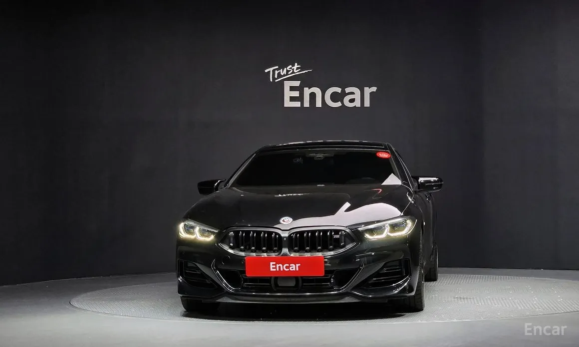 Фото 3 - BMW 8 Series