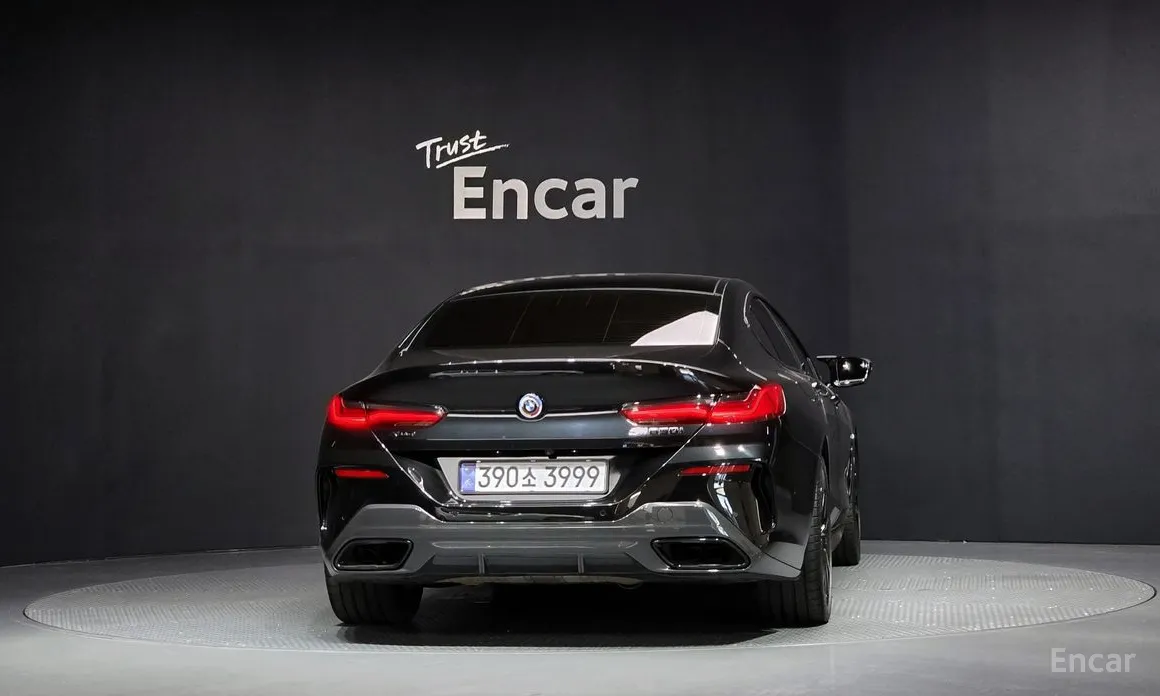 Фото 4 - BMW 8 Series