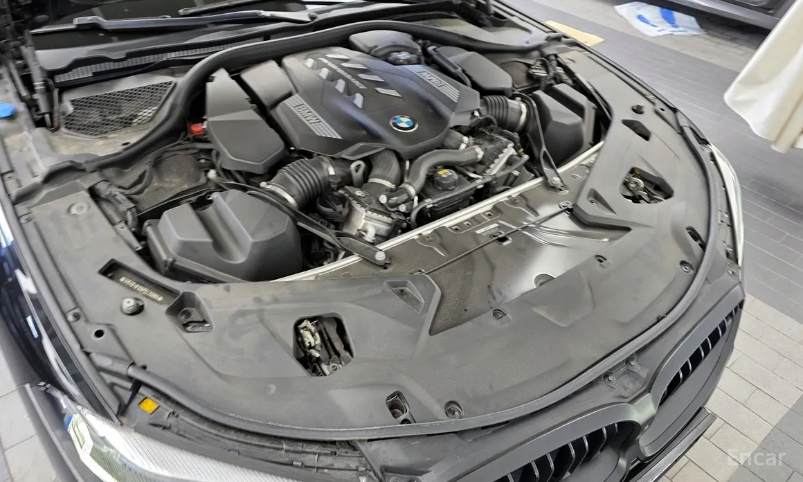 Фото 6 - BMW 8 Series