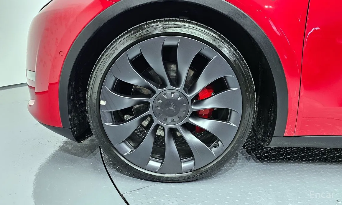 Фото 5 - Tesla Model Y