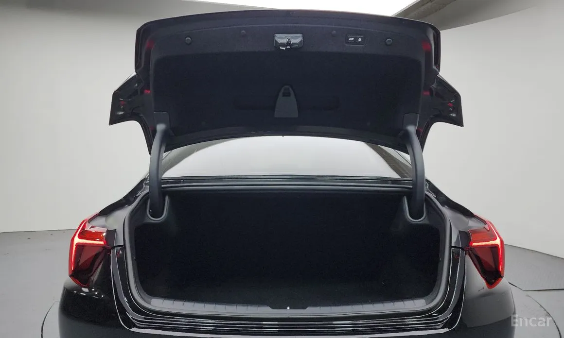 Фото 20 - Kia K8