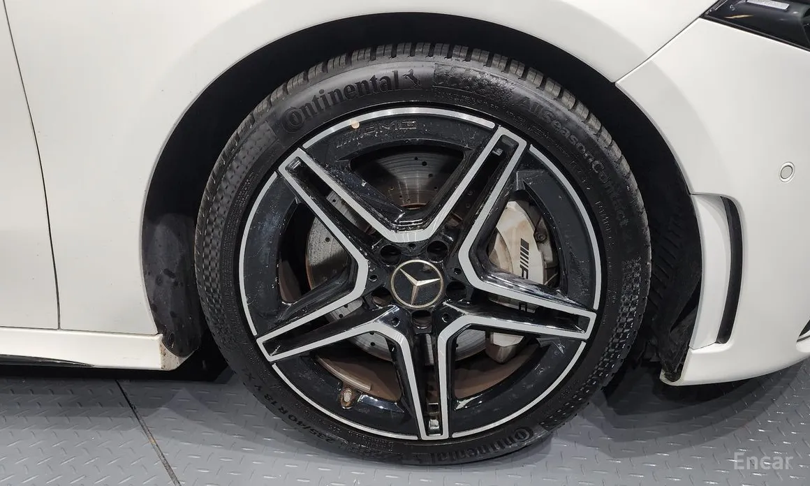 Фото 5 - Mercedes-Benz A-Class