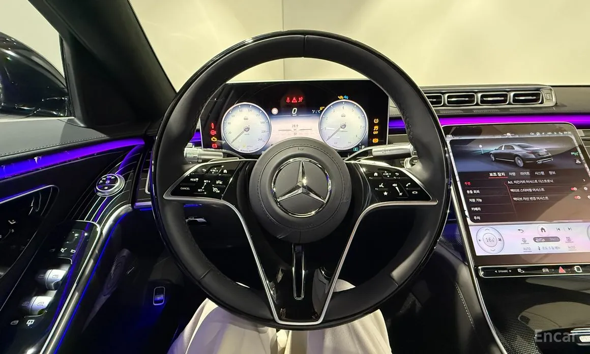 Фото 10 - Mercedes-Benz S-Class