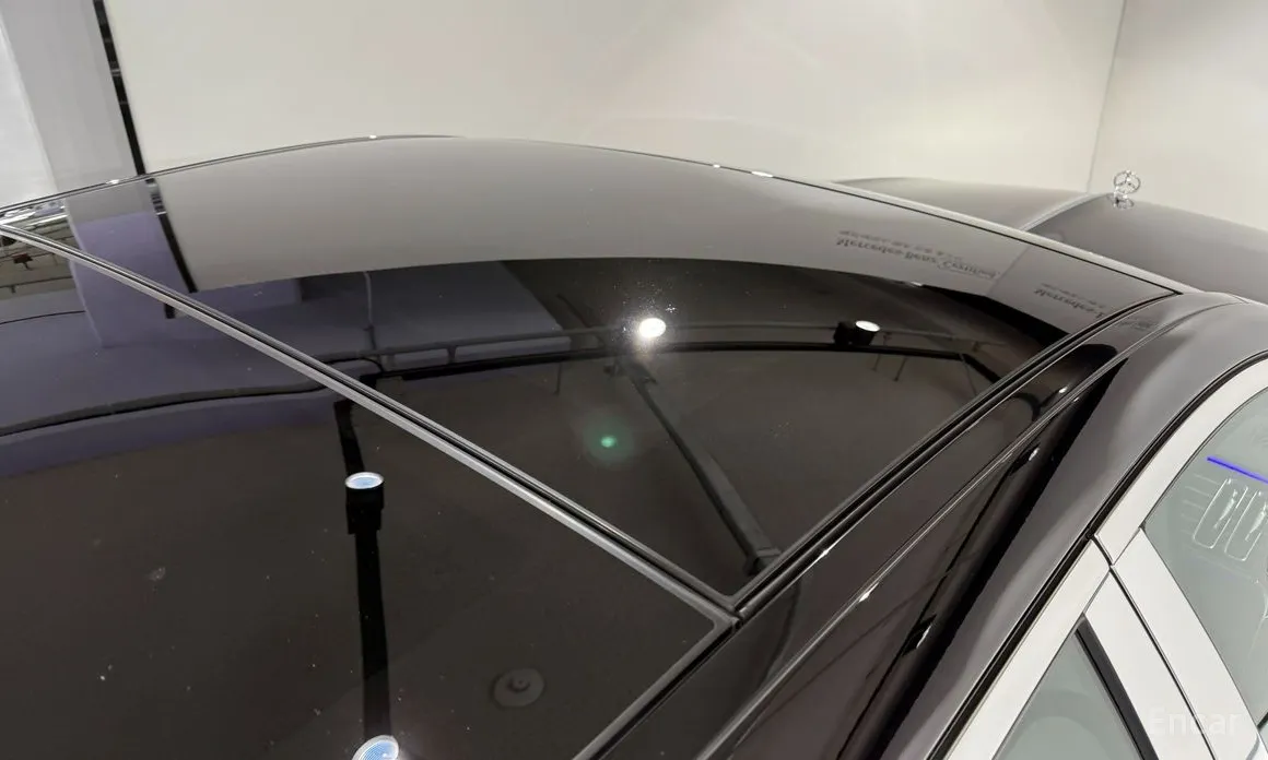 Фото 19 - Mercedes-Benz S-Class