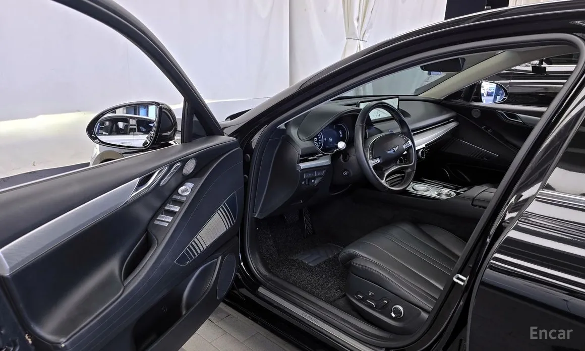 Фото 10 - Genesis G80