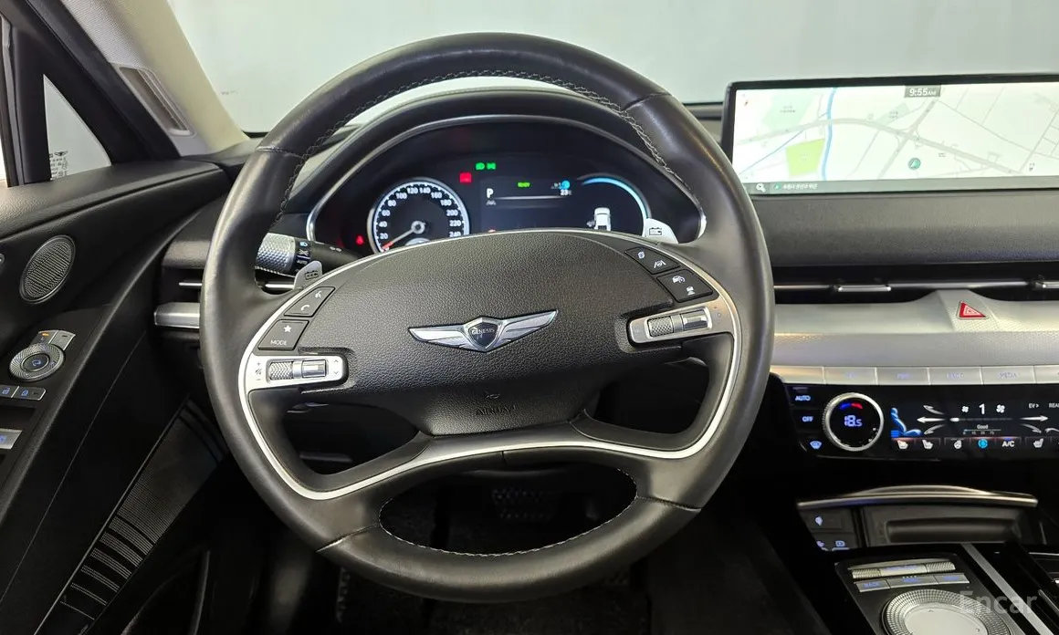 Фото 13 - Genesis G80