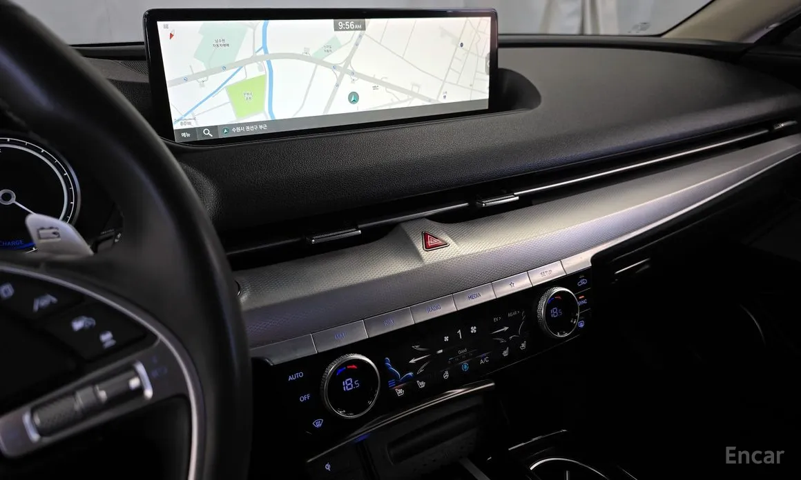 Фото 14 - Genesis G80