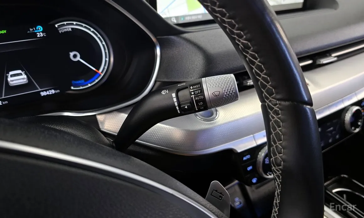 Фото 18 - Genesis G80