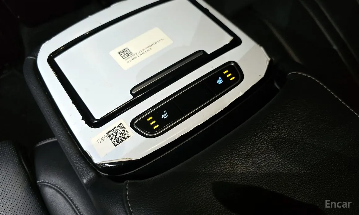 Фото 19 - Genesis G80