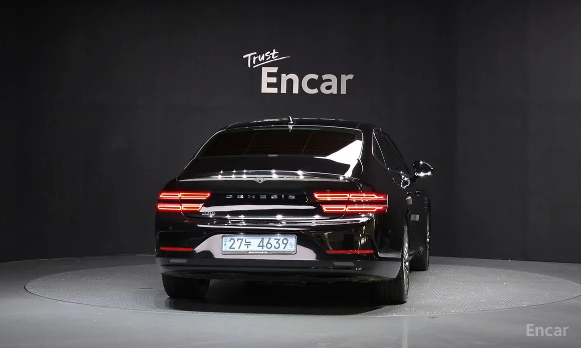 Фото 4 - Genesis G80