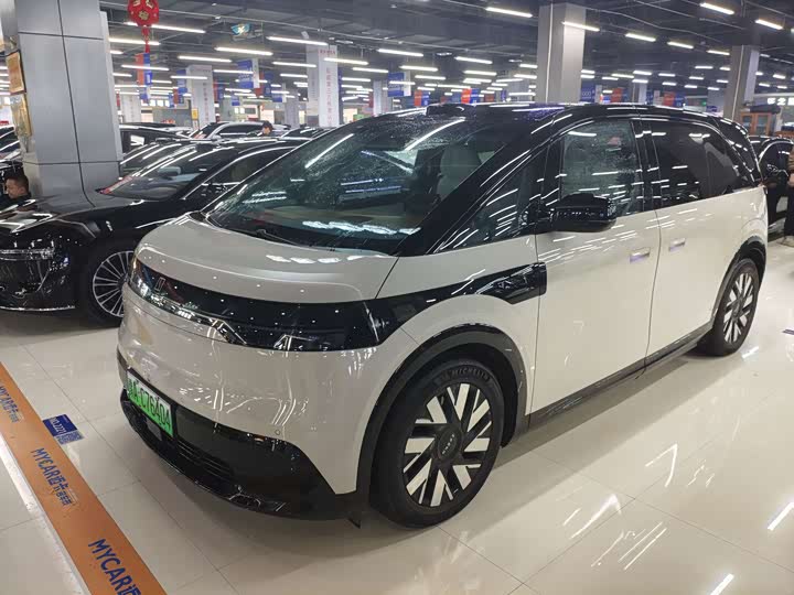 Фото 1 - Zeekr Mix