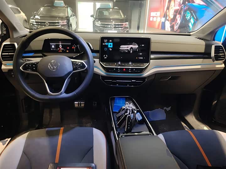 Фото 10 - Volkswagen ID.6 Crozz