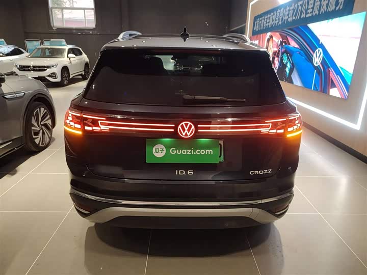 Фото 6 - Volkswagen ID.6 Crozz