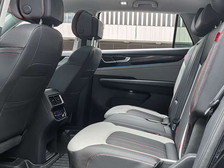 Фото 14 - Volkswagen Teramont X