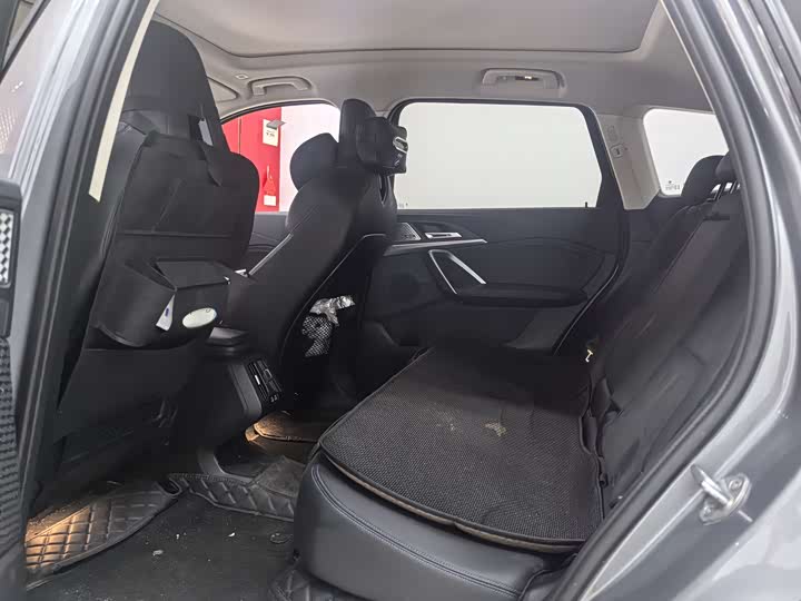 Фото 10 - BMW iX1