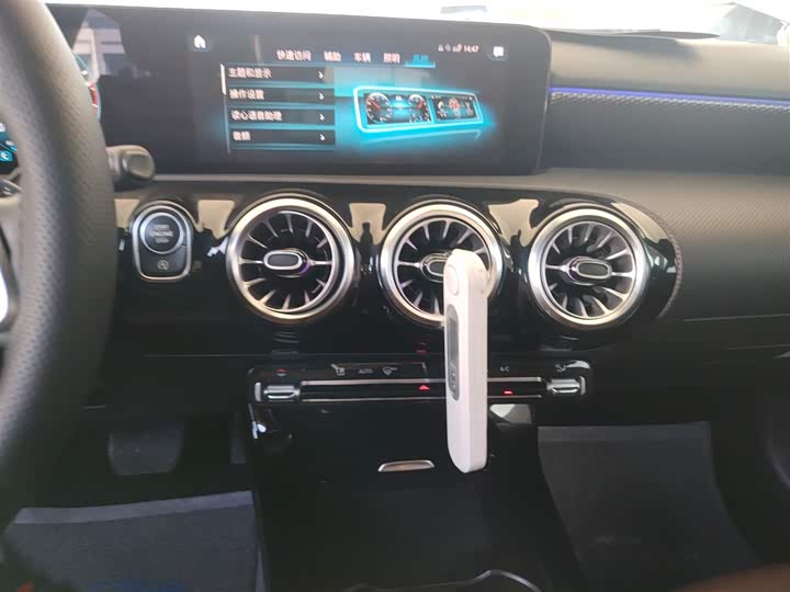 Фото 5 - Mercedes-Benz A-Class