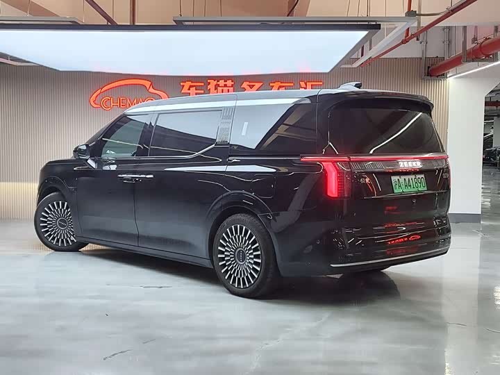 Фото 4 - Zeekr 009